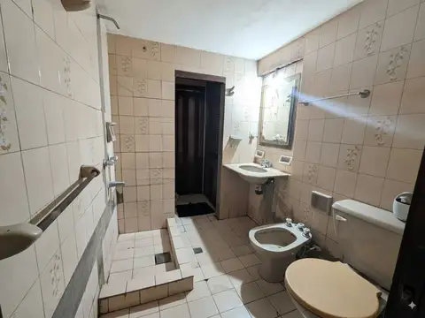 Avenida 1 entre 70 y 71 1800