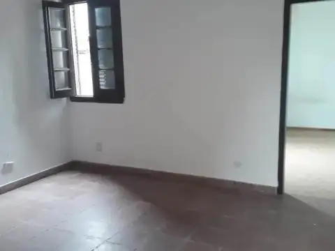 BEE, Gascón 83, La Tablada, Provincia de Buenos Aires,