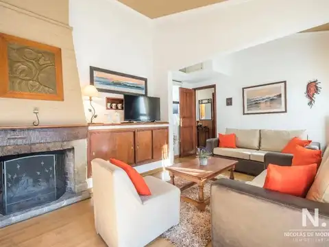 Casa en Alquiler Temporal en Playa Mansa, USD 3.200