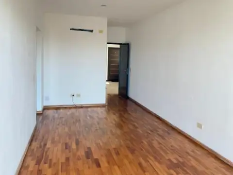 VENDO. Departamento céntrico. Concordia, ER.