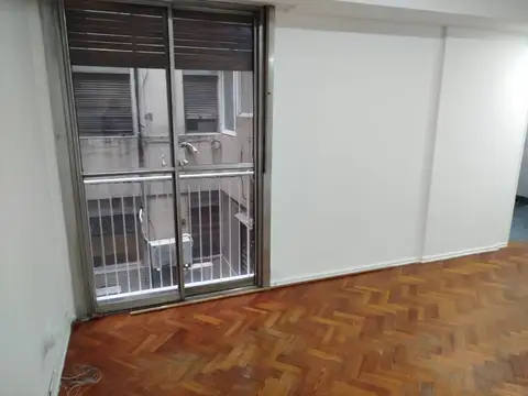 Billinghurst 1600, Piso 5