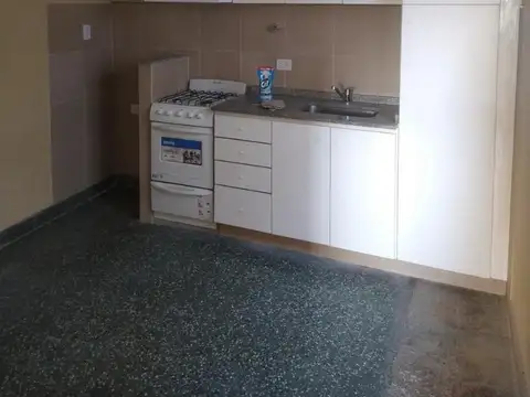 Depto Tipo Casa en Alquiler de 3 ambientes