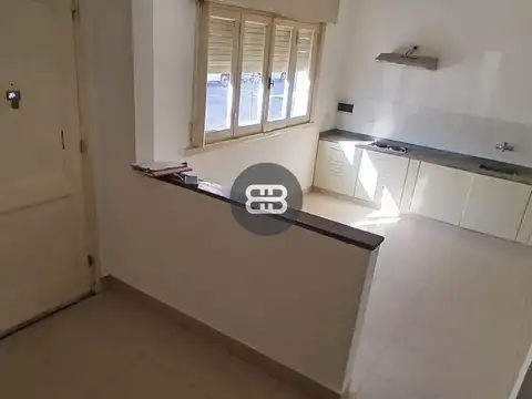 Alq DTO. 2 Ambientes con Patio - Villa Lynch