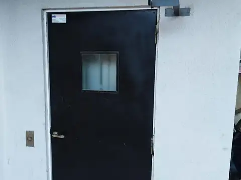 Av, Edison  675 , Piso 3