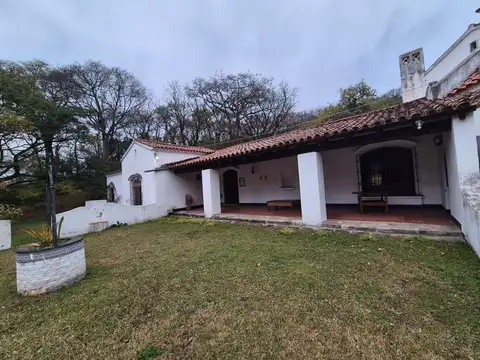 LOS ROBLES 200