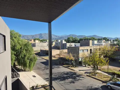 Departamento en Venta 2do Piso - Frente a Dalvian - Calle Dr Notti N° 10