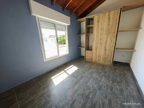 Casa en Alquiler con 1 cochera