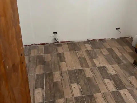 Casa 4 ambientes con 1 baño