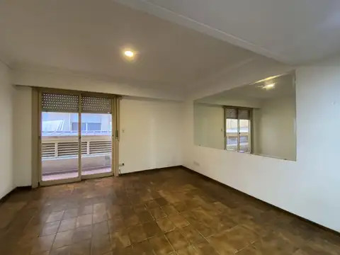 DEPTO 3 AMBIENTES CON 2 PATIOS EN LANÚS ESTE