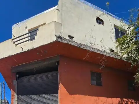 GALPON CON 7 DEPARTAMENTOS EN VENTA
