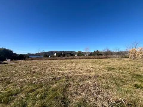 VENTA TERRENO EN LOS ESPINILLOS A 100 MTS DEL LAGO