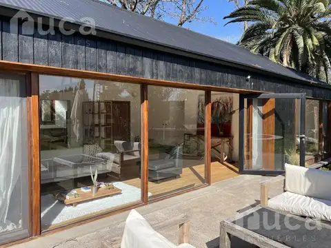 Casa 4 ambientes con 2 baños