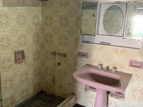 Depto Tipo Casa en Venta 50 años