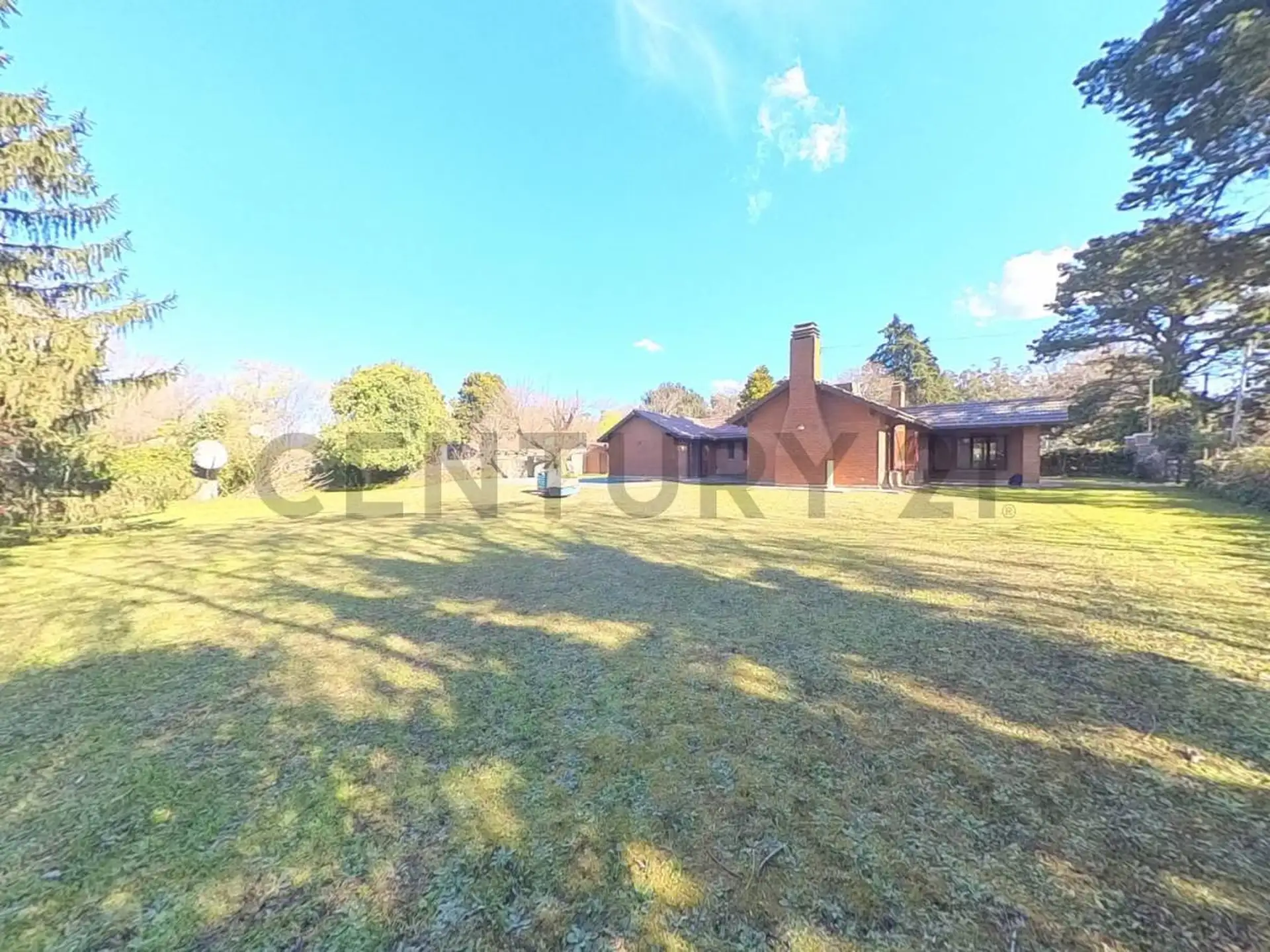 Venta de Casa 4 AMBIENTES en Colinalegre, 211m²