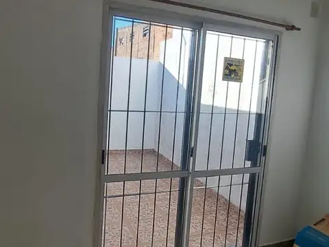 Departamento en Alquiler en Tablada, $ 490.000