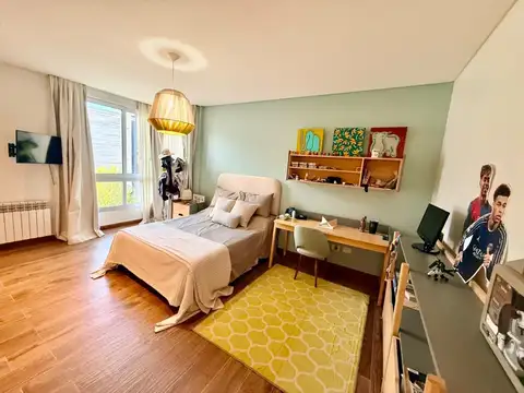 Casa en Alquiler en Tristán Suárez, USD 2.900