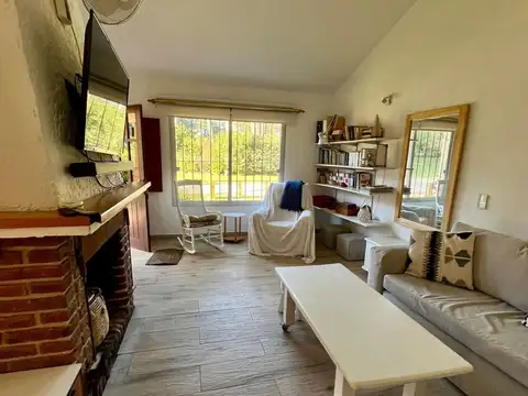 Casa en Alquiler en Pinares, USD 8.700