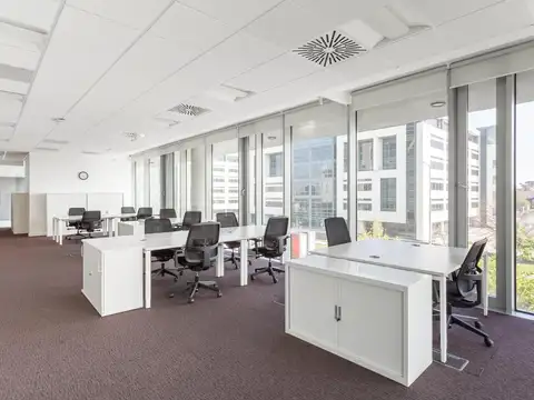 Espacio de oficina en renta para 5 personas en Mendoza, Chacras Park
