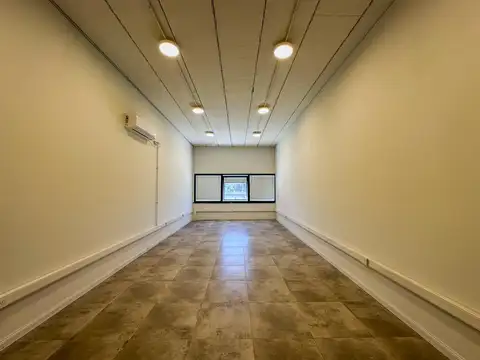 Oficina en Alquiler en La Reja, USD 600