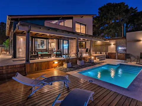 Excelente casa 4 amb c/ pileta en Barrancas de San Benito