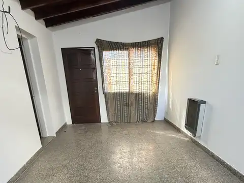 DEPARTAMENTO TIPO CASA EN ALQUILER