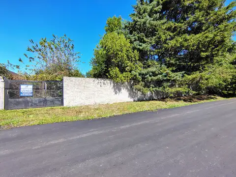 Casa en Venta con 5 cocheras