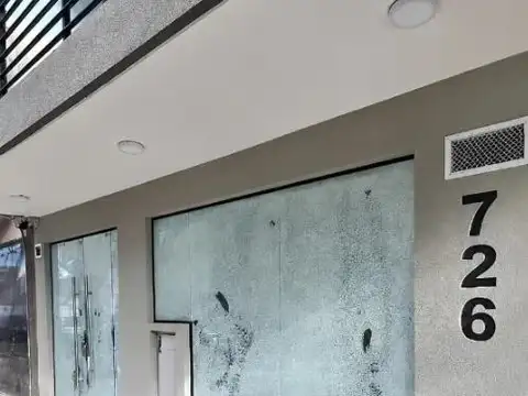 Alquiler de Local Comercial de 210 m² en Colegiales