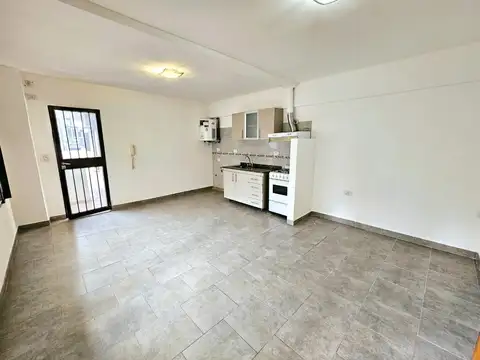 Bartolome Mitre 100