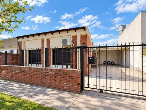 Casa en venta - 15 bis e/ 528 y 529