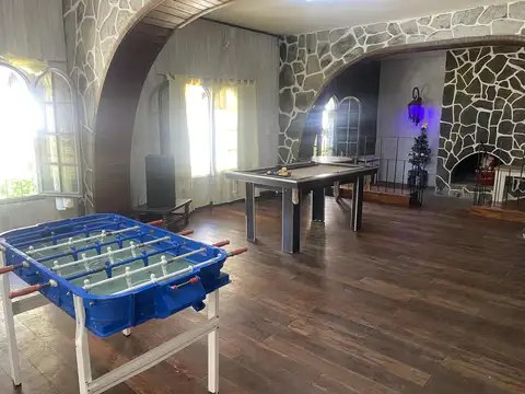 Av. Gral. Juan Domingo Peron  al 8200