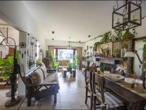 Casa en Venta en San Isidro Labrador, USD 370.000