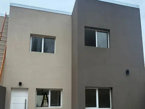 ALQUILER DUPLEX 3 DORMITORIOS A ESTRENAR