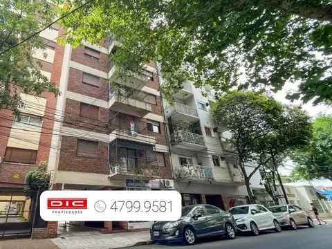 Departamento 3 ambientes reciclado a nuevo apto profesional con cochera en Olivos