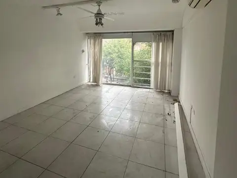 Avda. Belgrano 2200, Piso 2