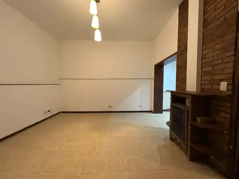 Depto Tipo Casa en Venta en Bernal, USD 68.000