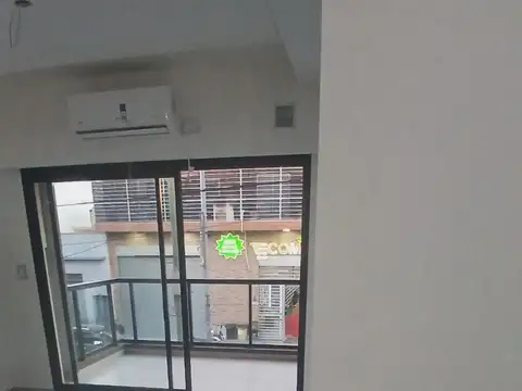 semipisos de 3 ambientes con balcon a estrenar