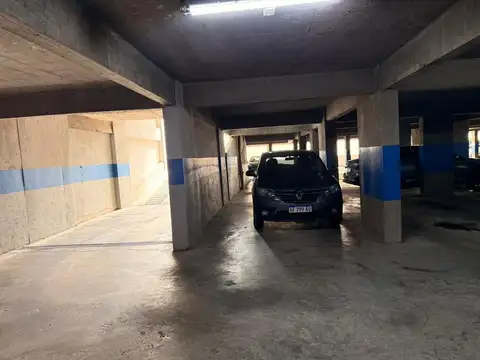 Venta Cochera doble Av. Belgrano y Sgo. del Estero,  financiada