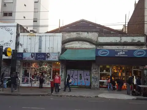 Local en Alquiler En Rivadavia y Medrano a Refaccionar. Estacion de Subte Castro Barros en la puerta