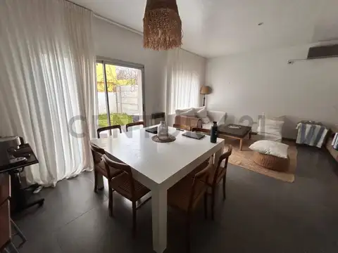 Venta Dúplex de 2 Dormitorios + escritorio en Gonnet