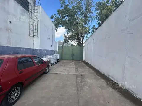 Galpon en Venta 35  mts Fondo