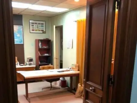 Florida 400 San Nicolás/Microcentro Oficina U$40.000