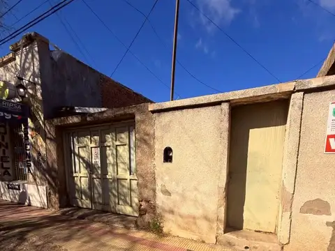 VENTA Propiedad céntrica a refaccionar