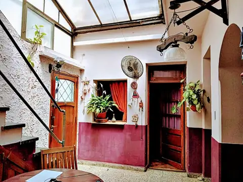 Depto Tipo Casa en Venta de 5 ambientes