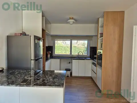 Casa en Venta con 6 cocheras
