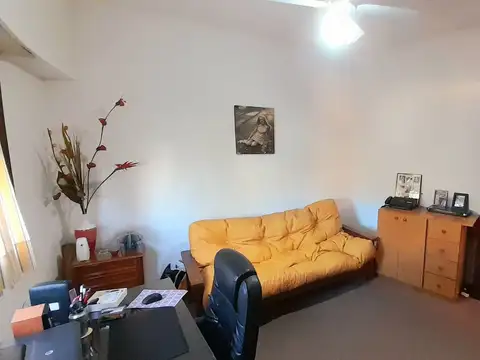 Depto Tipo Casa 5 ambientes con 2 baños