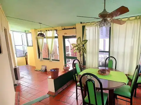 Depto Tipo Casa en Venta de 5 ambientes