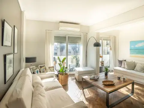 VENTA DE SEMIPISO 3AMB + DEP CON BALCÓN - RECOLETA