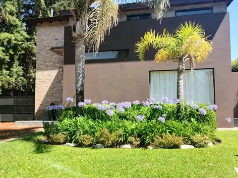 VENTA CASA BARRIO PRIVADO LA MASIA PILAR 