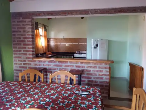Casa 2 ambientes con 2 baños