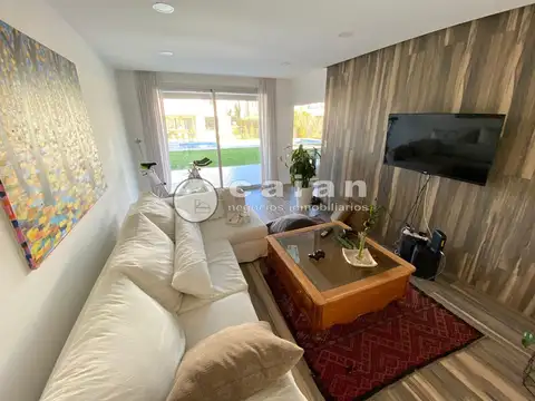 Casa en Alquiler de 3 dormitorios